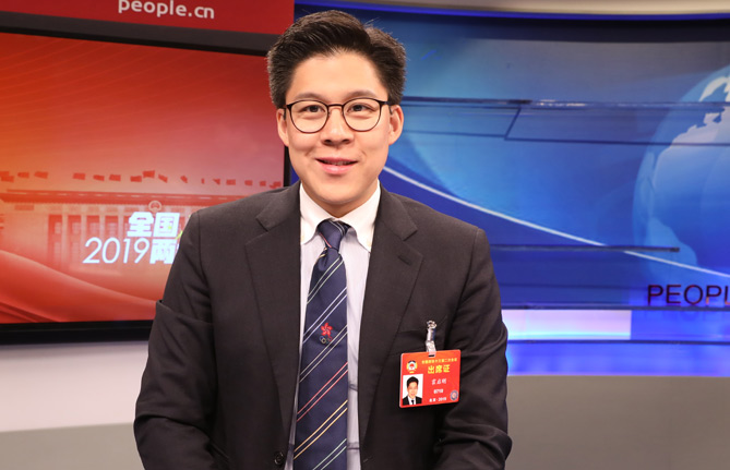 全國政協(xié)委員、香港各界青少年活動委員會執(zhí)行主席霍啟剛：推動年輕人積極參與國家發(fā)展進程