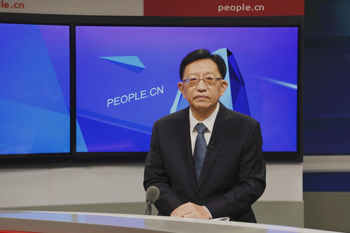 中國節(jié)能環(huán)保集團有限公司黨委書記、董事長宋鑫做客人民網(wǎng)。人民網(wǎng)記者 王曉嘯 攝