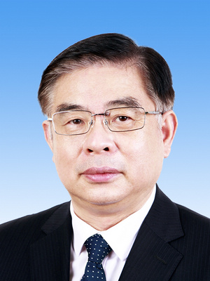 陸俊華，男，漢族，1962年1月生，研究生學(xué)歷，中共黨員，現(xiàn)任中央紀(jì)委國(guó)家監(jiān)委駐人民日?qǐng)?bào)社紀(jì)檢監(jiān)察組組長(zhǎng)、人民日?qǐng)?bào)社編委委員。