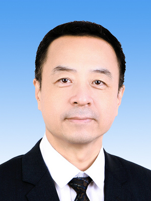 崔士鑫，男，漢族，1966年9月生，研究生學(xué)歷，中共黨員，現(xiàn)任人民日報社副總編輯兼機關(guān)黨委書記。
