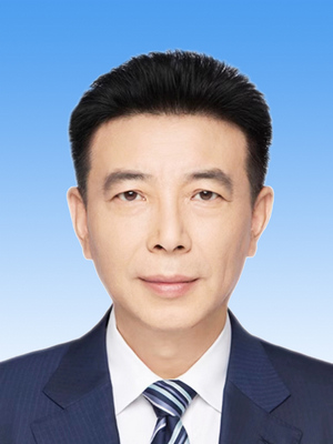 陳贄，男，漢族，1965年10月生，研究生學(xué)歷，中共黨員，現(xiàn)任人民日?qǐng)?bào)社編委委員、海外版編輯部總編輯。