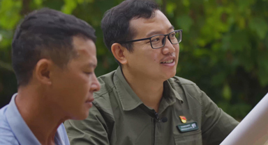 "牛人"張忠員和"白襪子"的森林約會